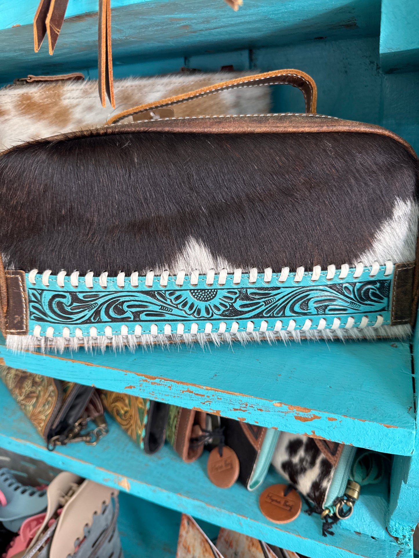 Daisy Cowhide Toiletry Bag