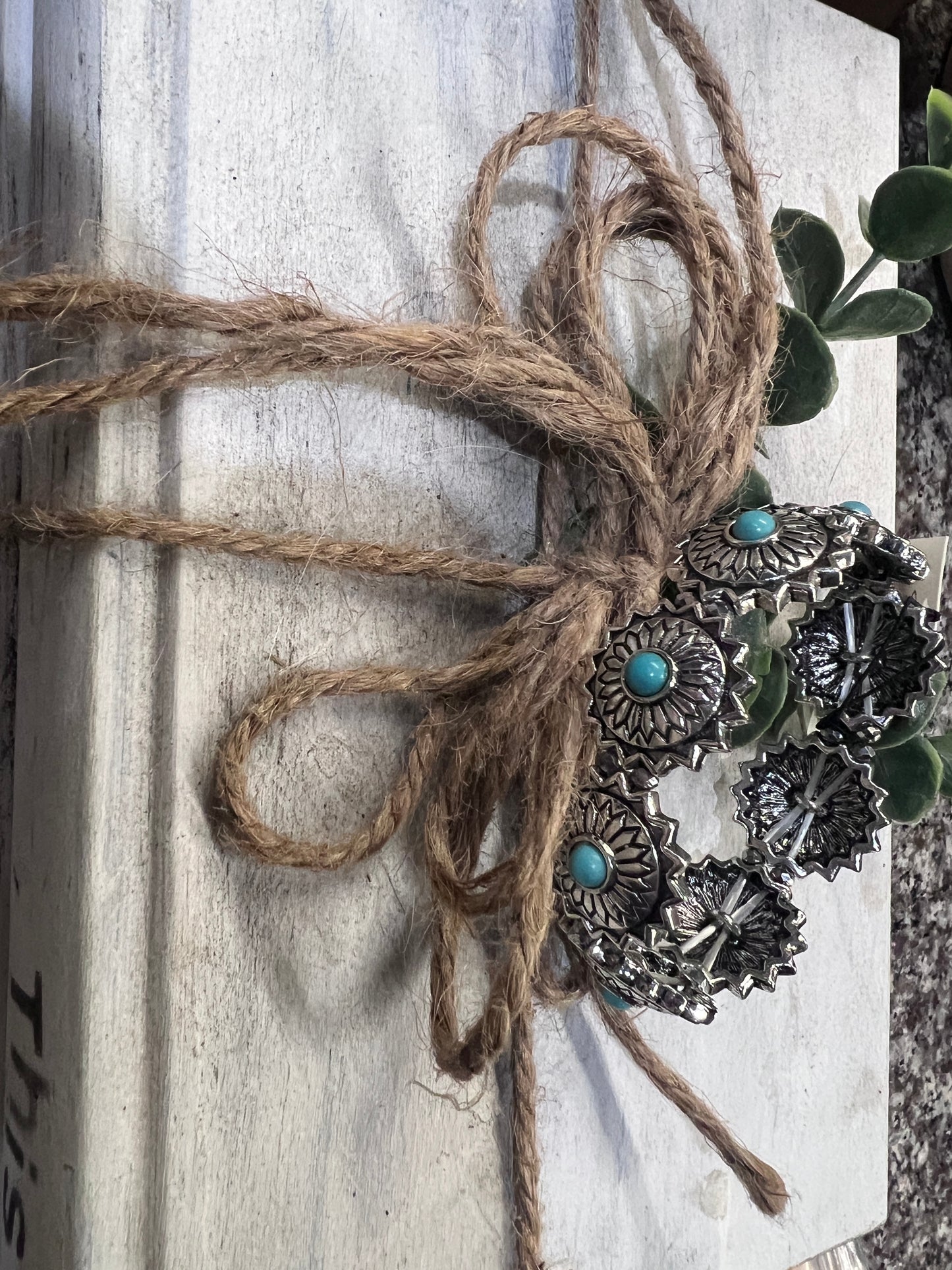 Silver Concho with Turquoise Stone Stretch Bracelet