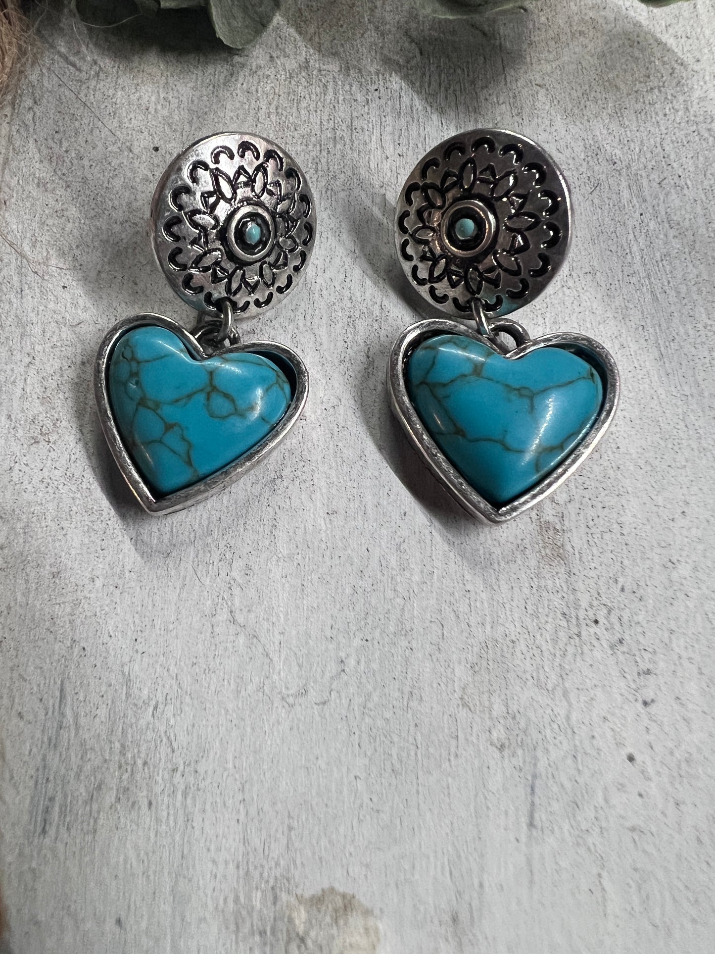 Heart Turquoise Essential Earrings