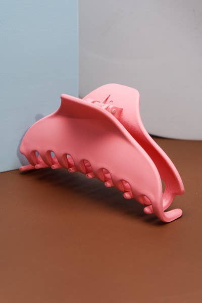 MATTE OVERSIZED CURVED HAIR CLAW CLIPS