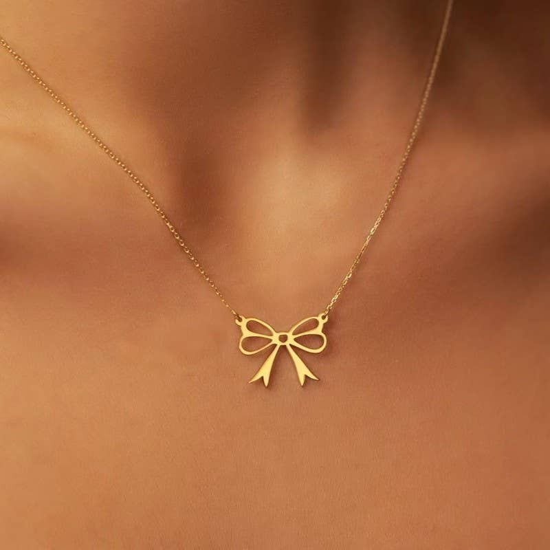 Bow Necklace